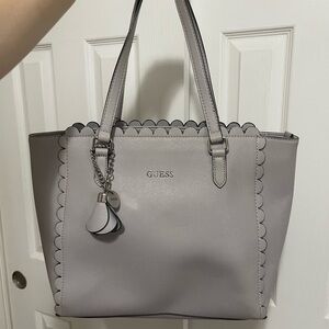 GUESS tote